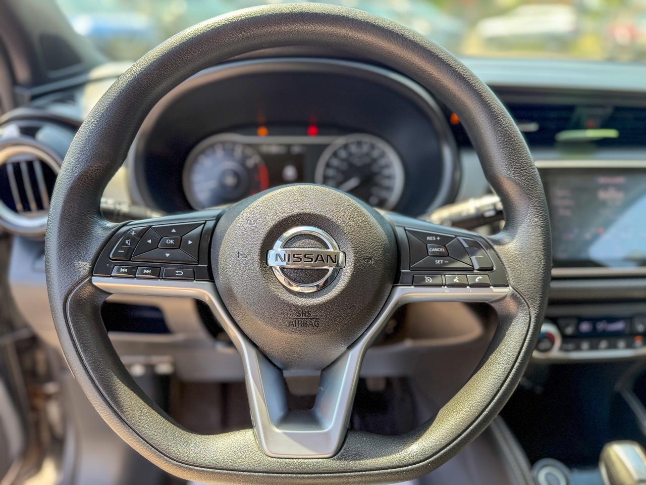 2018 Nissan Kicks SV/CAMERA/LOW KM/NO ACCIDENTS/1.6L/APPLE CARPLAY Photo