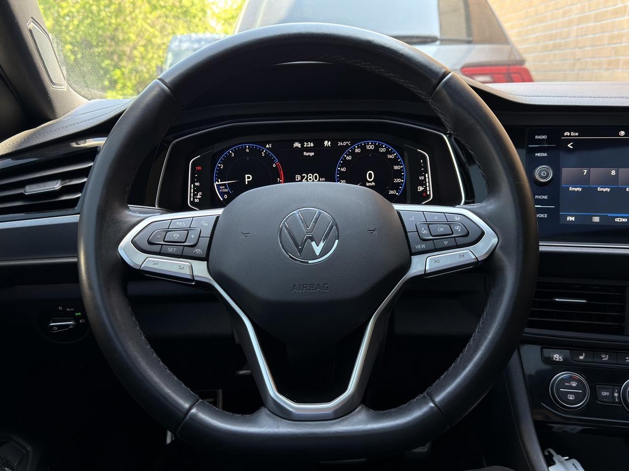 2023 Volkswagen Jetta Comfortline Sport   Leather   Sunroof   Ambient Li Photo