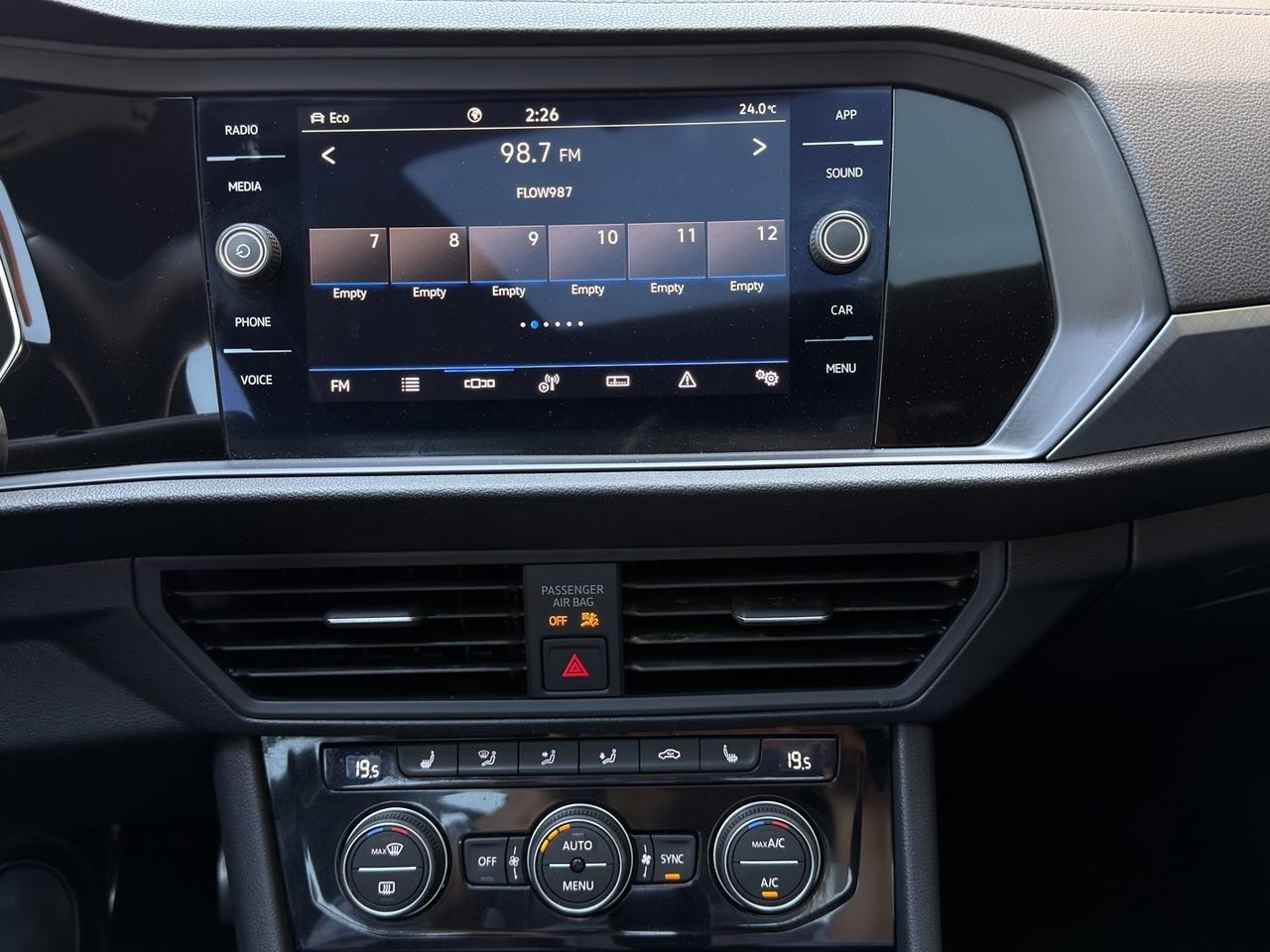 2023 Volkswagen Jetta Comfortline Sport   Leather   Sunroof   Ambient Li Photo