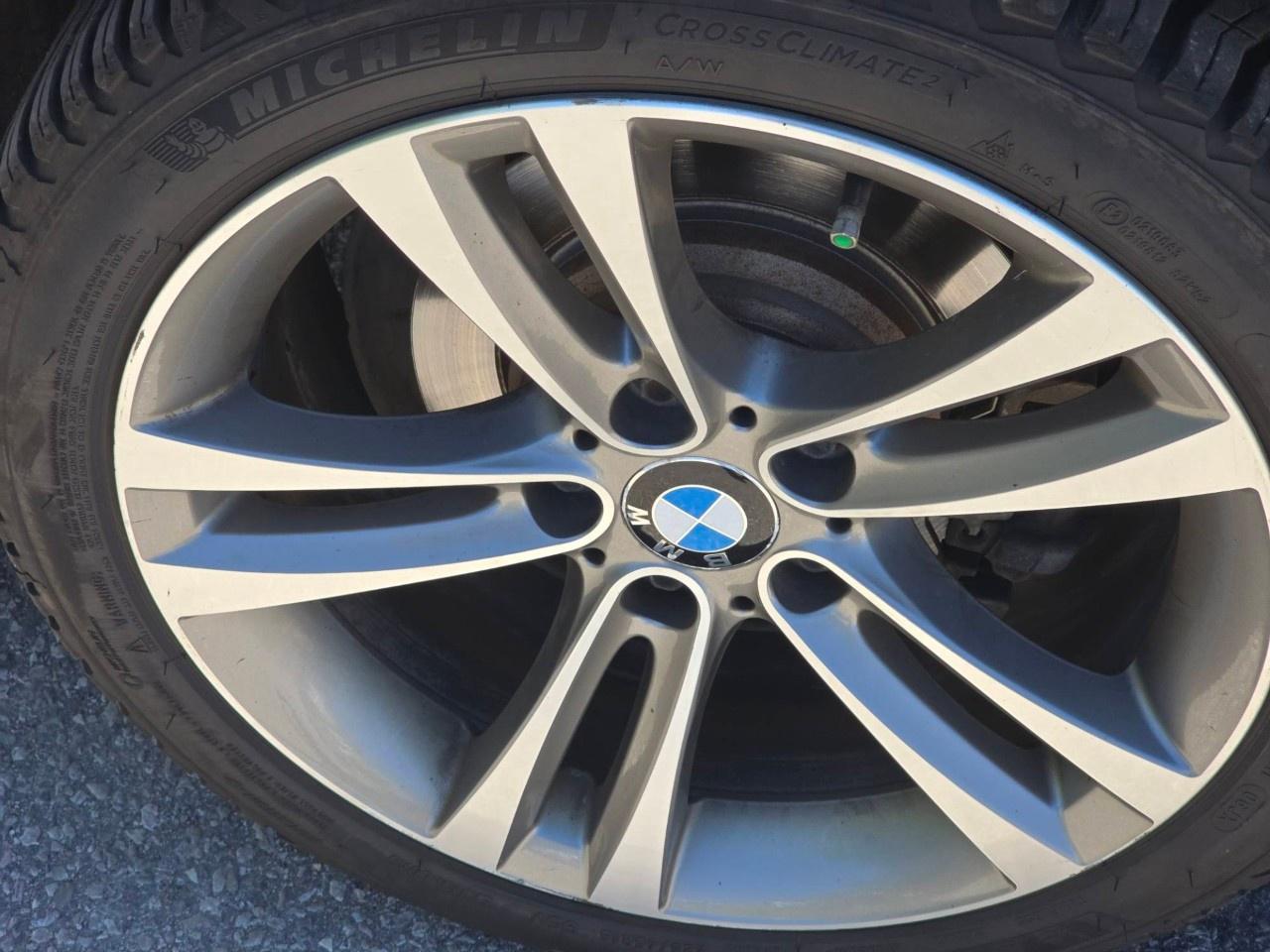 2014 BMW 3 Series 4dr Sdn 320i xDrive AWD Photo