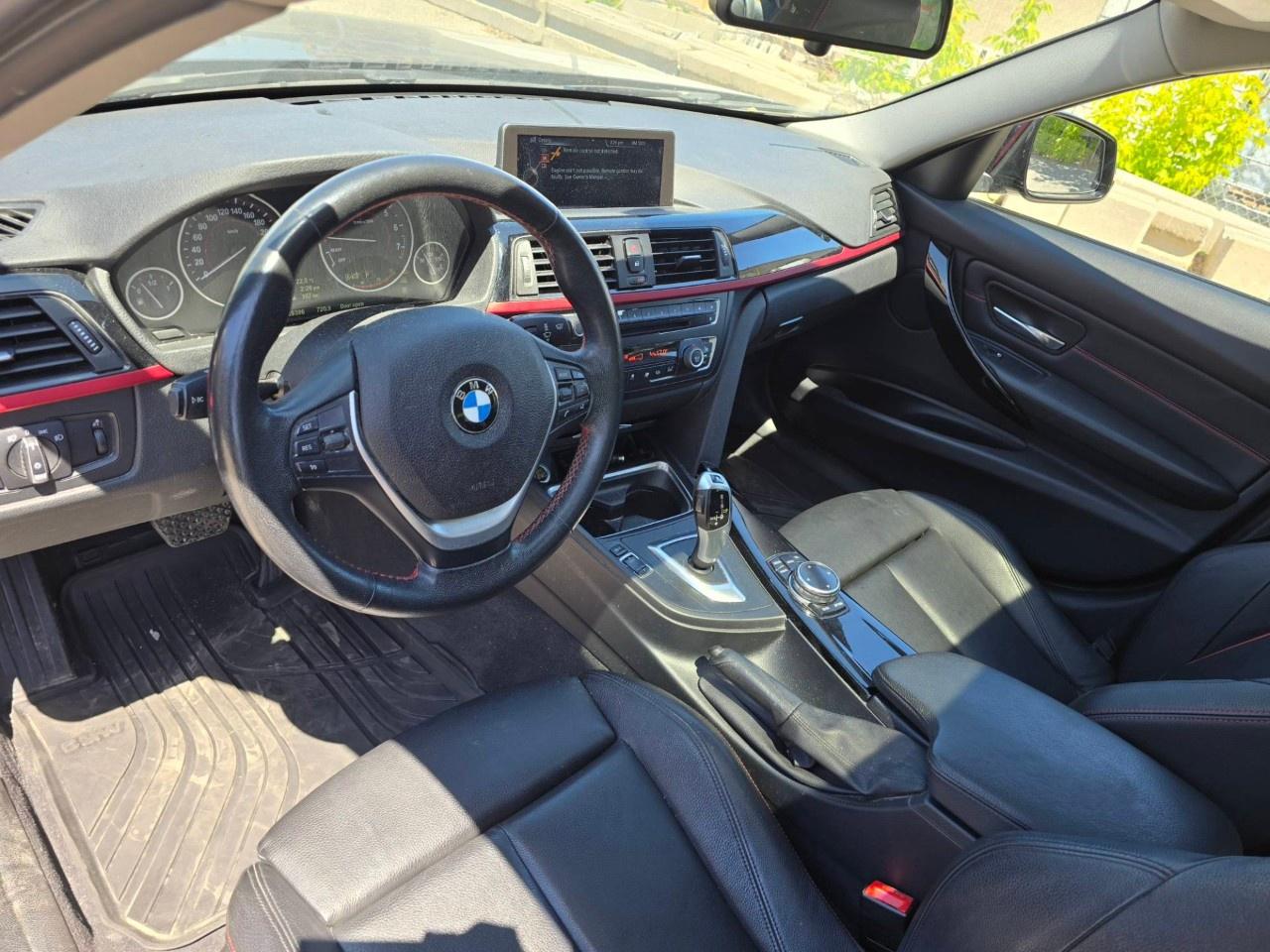 2014 BMW 3 Series 4dr Sdn 320i xDrive AWD Photo