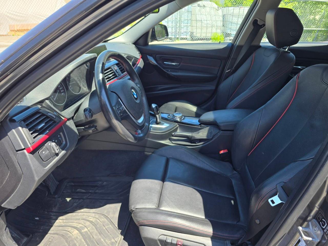 2014 BMW 3 Series 4dr Sdn 320i xDrive AWD Photo