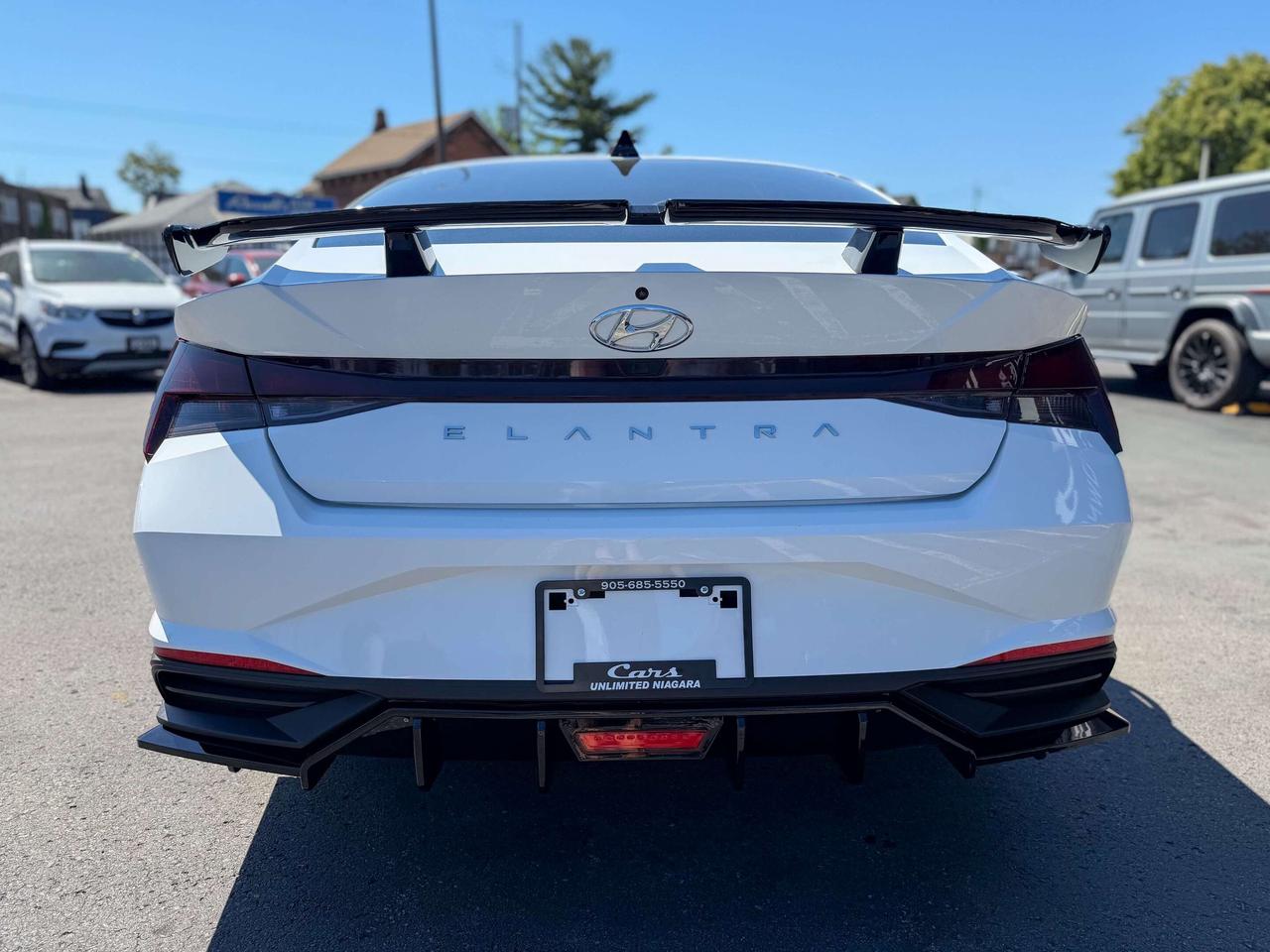 2023 Hyundai Elantra Preferred-Tech Pkg/NAVI/BSM/REMOTE/ROOF/CAMERA/2L Photo3