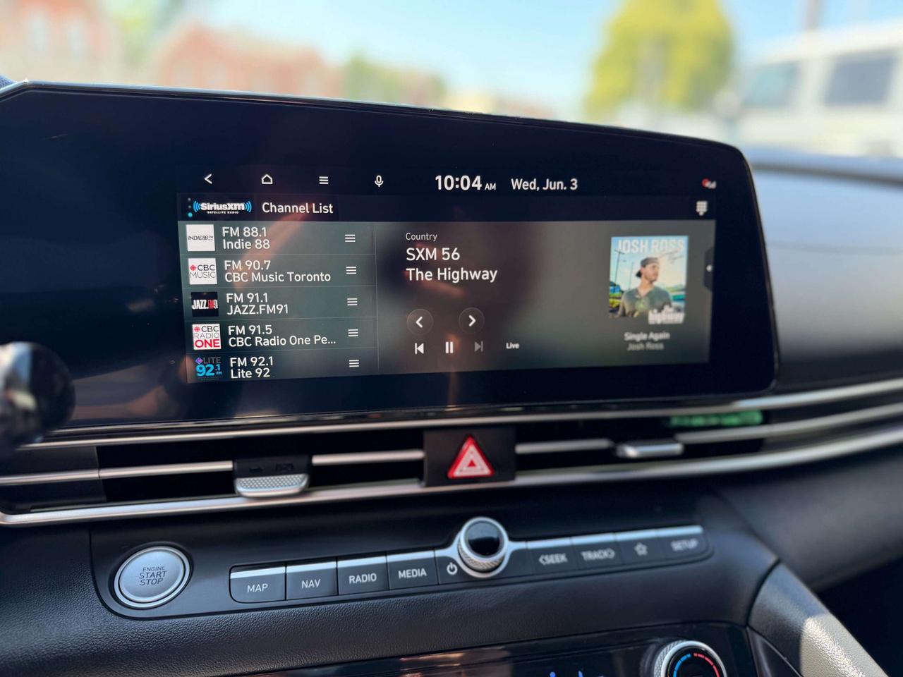 2023 Hyundai Elantra Preferred-Tech Pkg/NAVI/BSM/REMOTE/ROOF/CAMERA/2L Photo