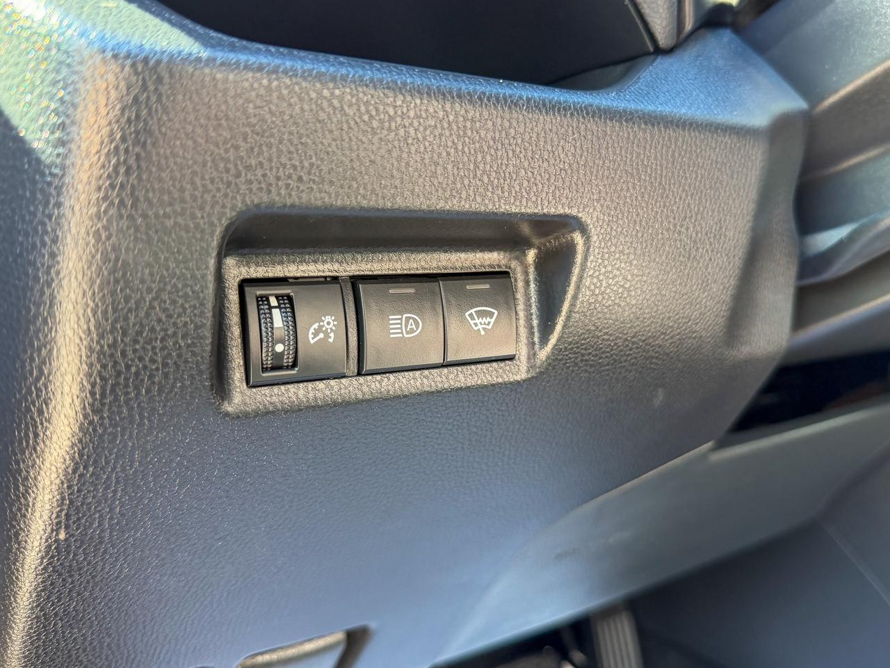 2021 Toyota RAV4 LE/1 OWNER/BSM/ACC/CAMERA/APPLE CARPLAY/2.5L Photo