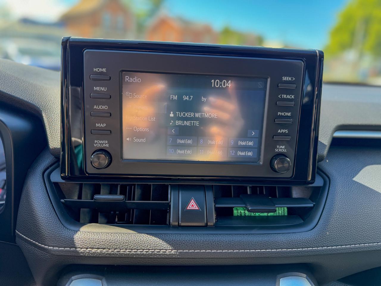 2021 Toyota RAV4 LE/1 OWNER/BSM/ACC/CAMERA/APPLE CARPLAY/2.5L Photo
