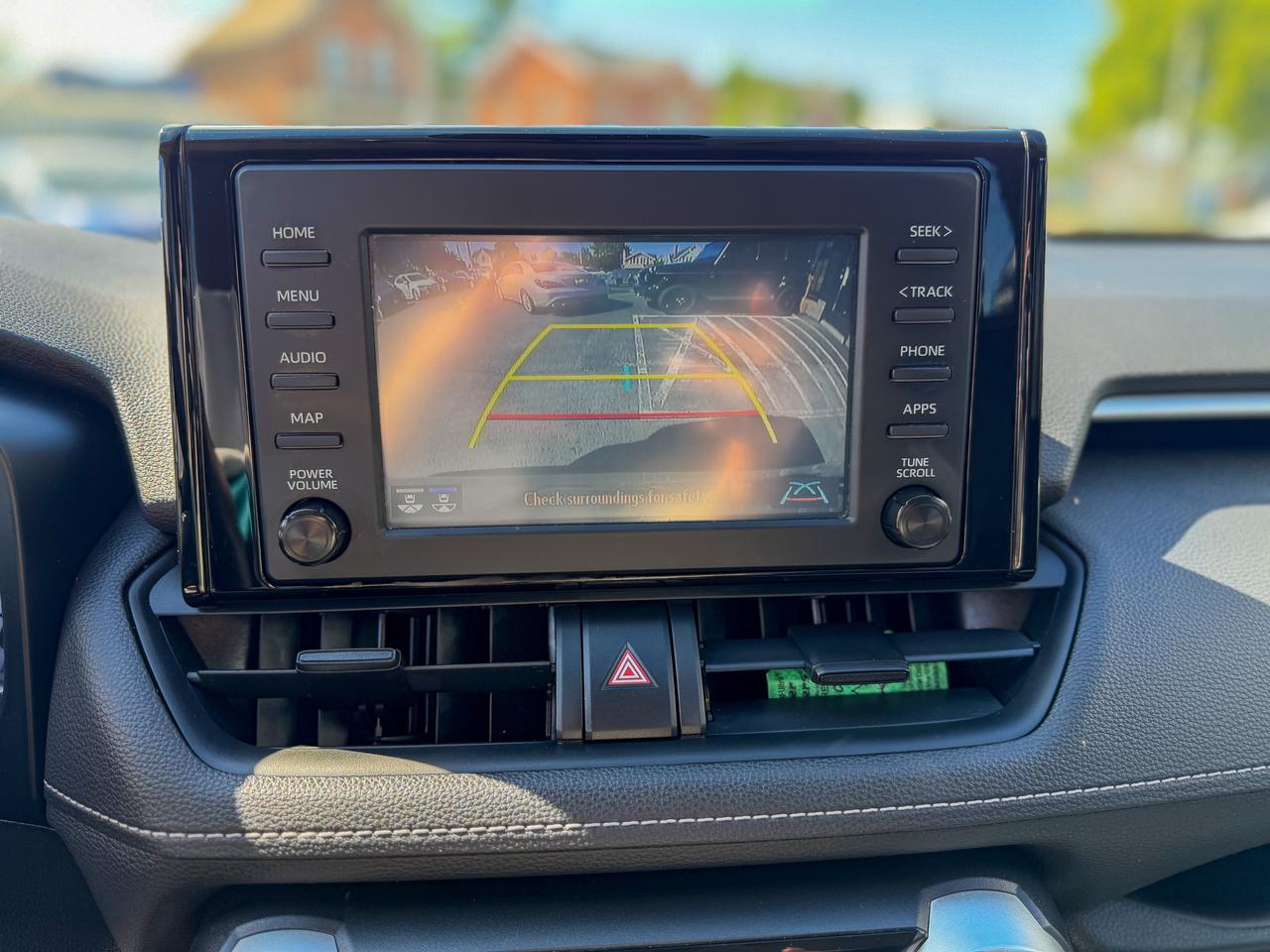 2021 Toyota RAV4 LE/1 OWNER/BSM/ACC/CAMERA/APPLE CARPLAY/2.5L Photo