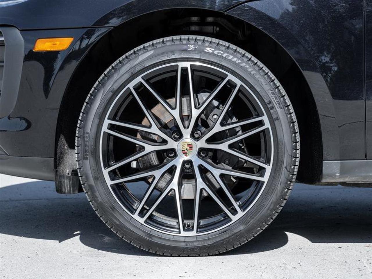 2023 Porsche Macan AWD CPO Premium Pkg Plus Porsche Torque Vectoring Photo