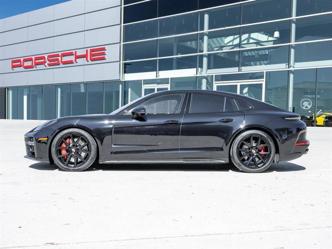 2025 Porsche Panamera GTS AWD Premium Pkg Assistance Pkg Power Sunblind Photo2
