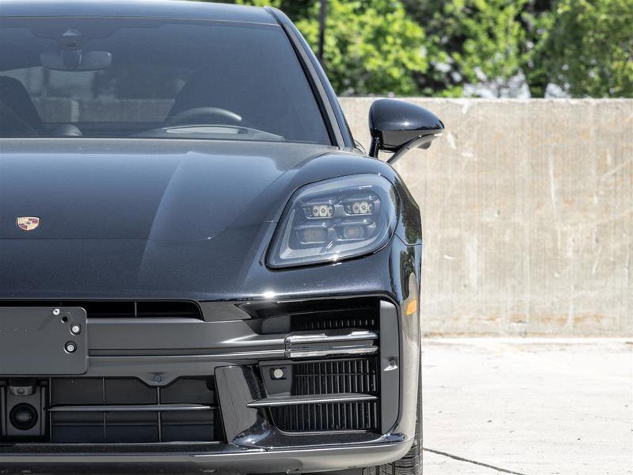 2025 Porsche Panamera GTS AWD Premium Pkg Assistance Pkg Power Sunblind Photo