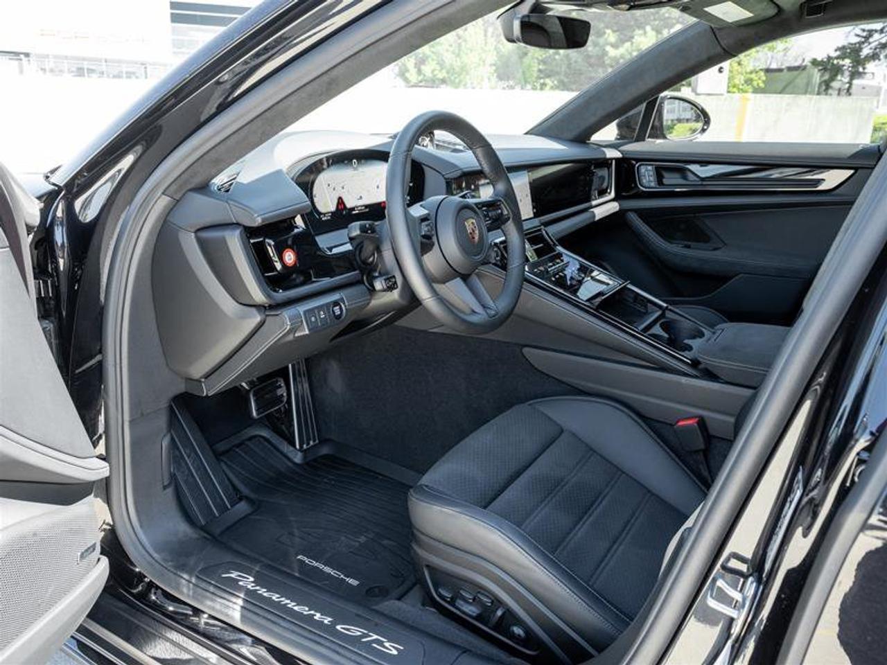 2025 Porsche Panamera GTS AWD Premium Pkg Assistance Pkg Power Sunblind Photo
