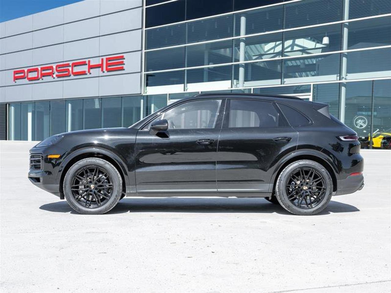 2024 Porsche Cayenne AWD Premium Pkg Plus Sport Tailpipes in Dark Bronz Photo
