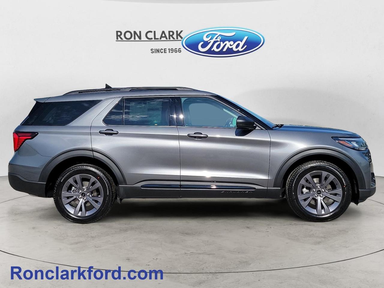 2026 Ford Explorer Active 4dr 4x4 Photo