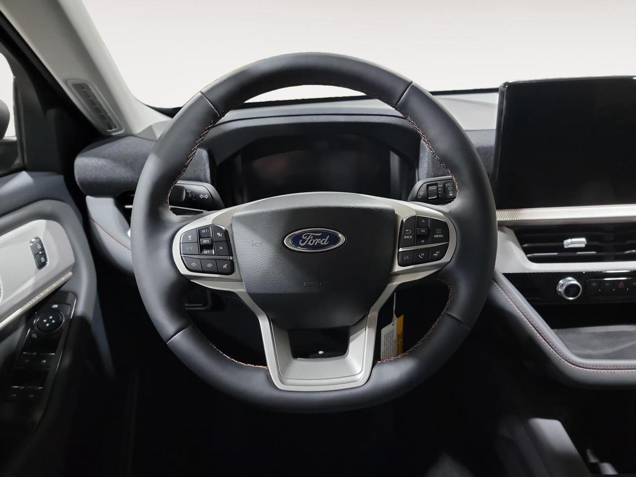 2026 Ford Explorer Active 4dr 4x4 Photo