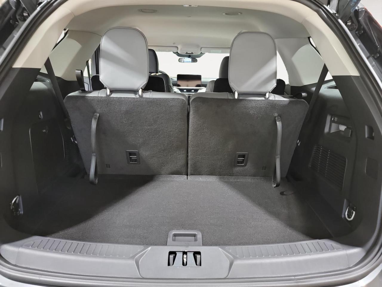 2026 Ford Explorer Active 4dr 4x4 Photo