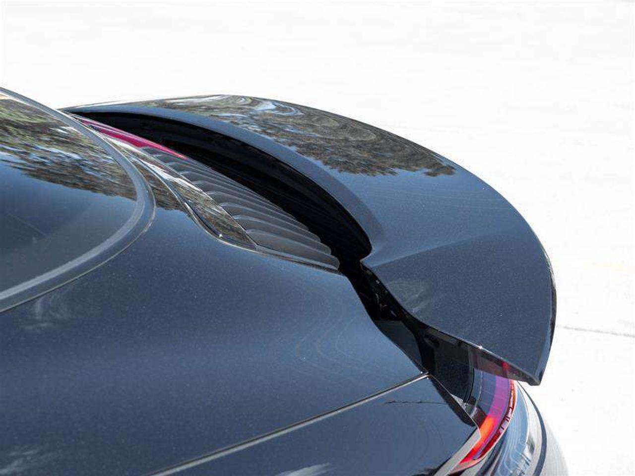 2024 Porsche 911 Targa 4S Premium Pkg Sport Pkg Adaptive Sport Seats Plus (18-way) with Memory Pkg Wheels Painted in Photo