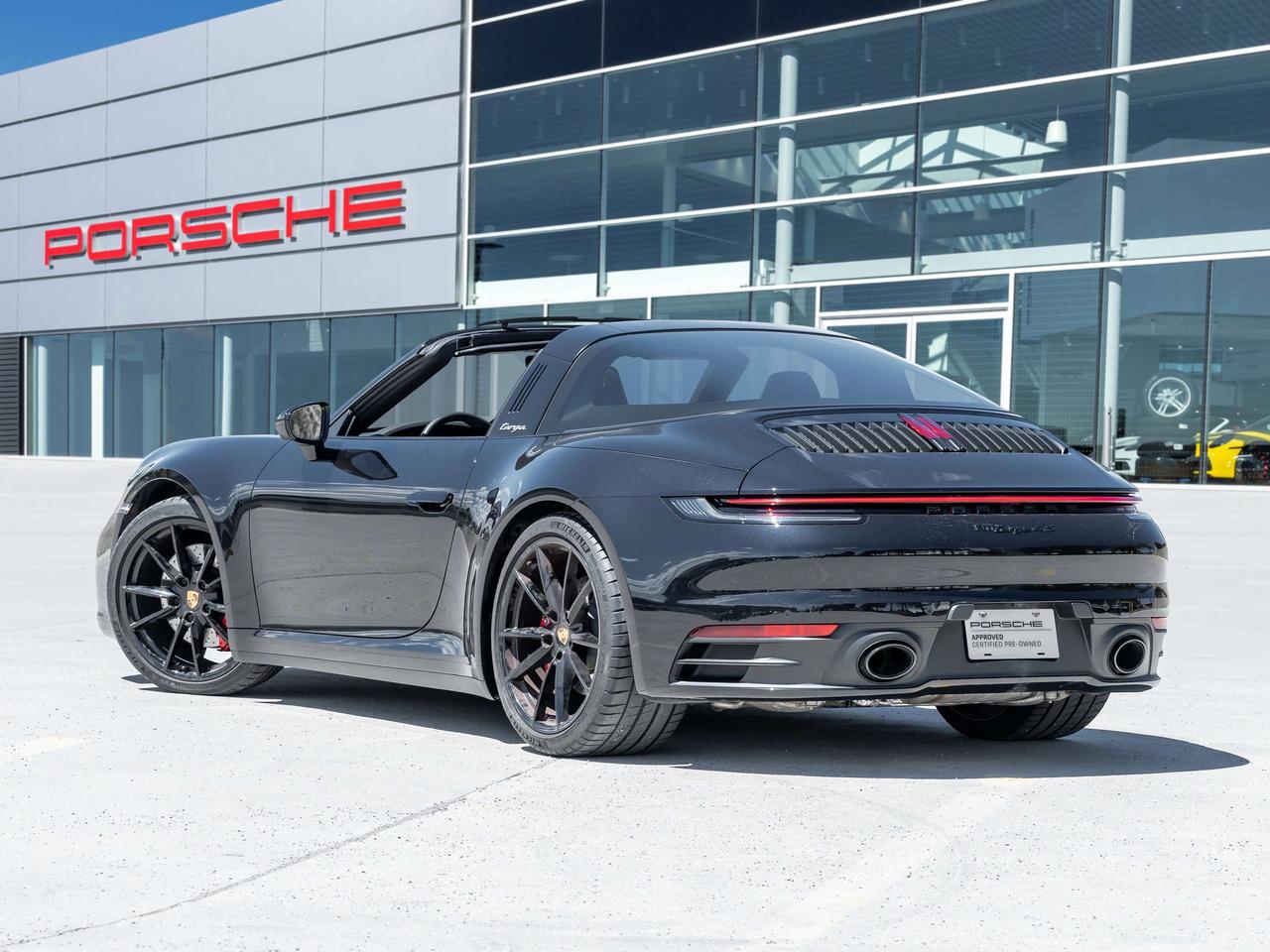 2024 Porsche 911 Targa 4S Premium Pkg Sport Pkg Adaptive Sport Seats Plus (18-way) with Memory Pkg Wheels Painted in Photo