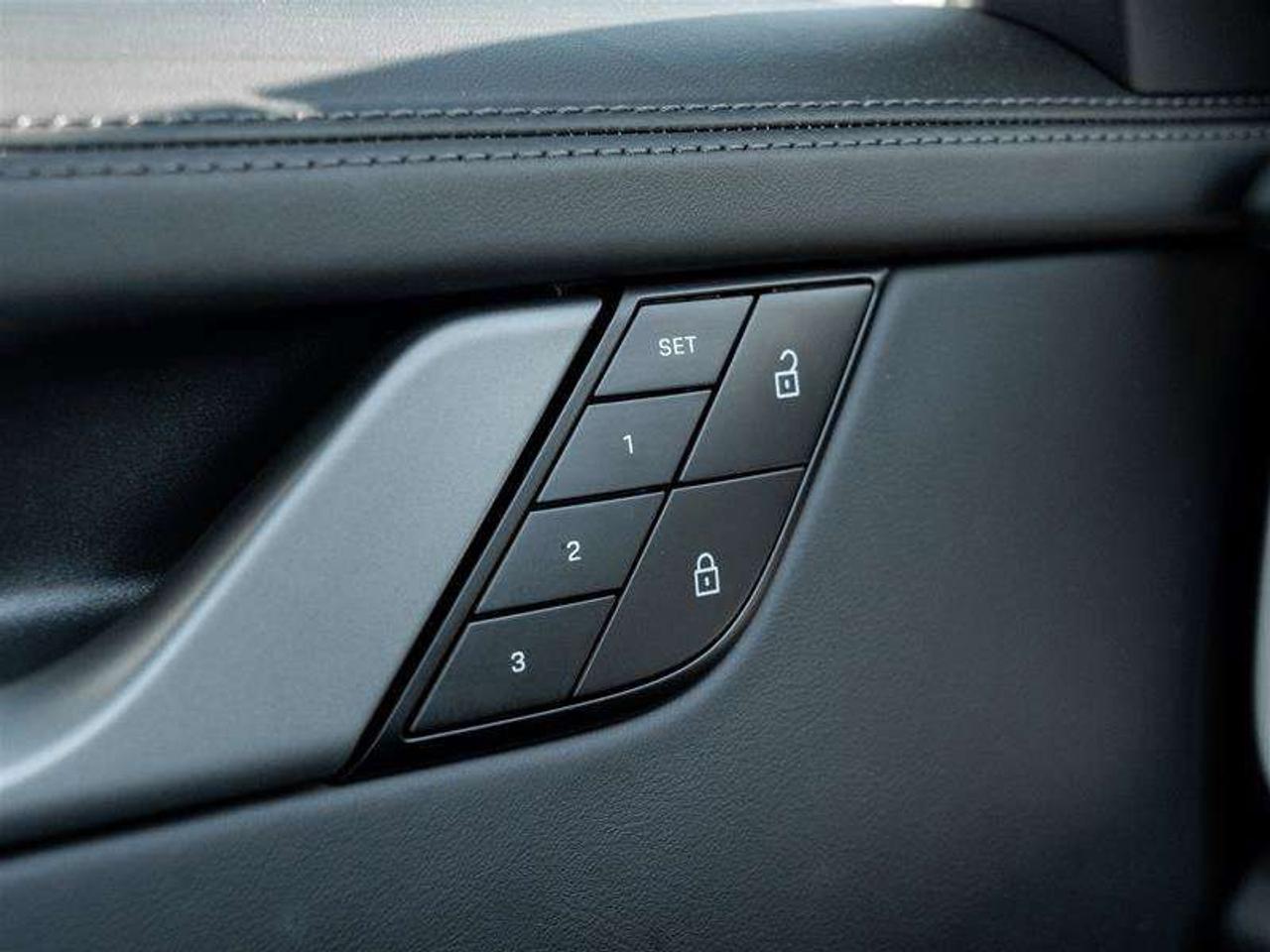 2024 Porsche 911 Targa 4S Premium Pkg Sport Pkg Adaptive Sport Seats Plus (18-way) with Memory Pkg Wheels Painted in Photo