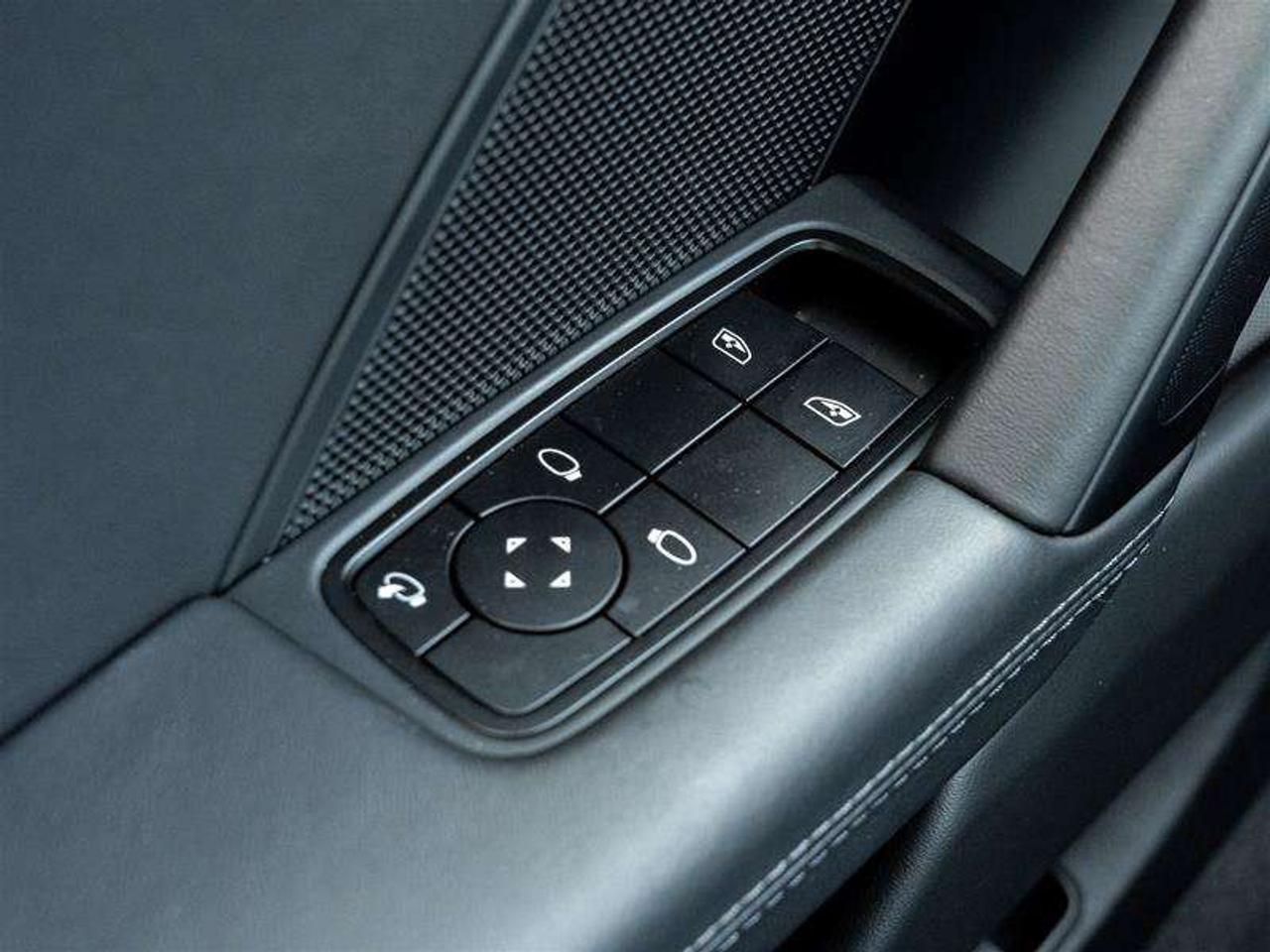 2024 Porsche 911 Targa 4S Premium Pkg Sport Pkg Adaptive Sport Seats Plus (18-way) with Memory Pkg Wheels Painted in Photo