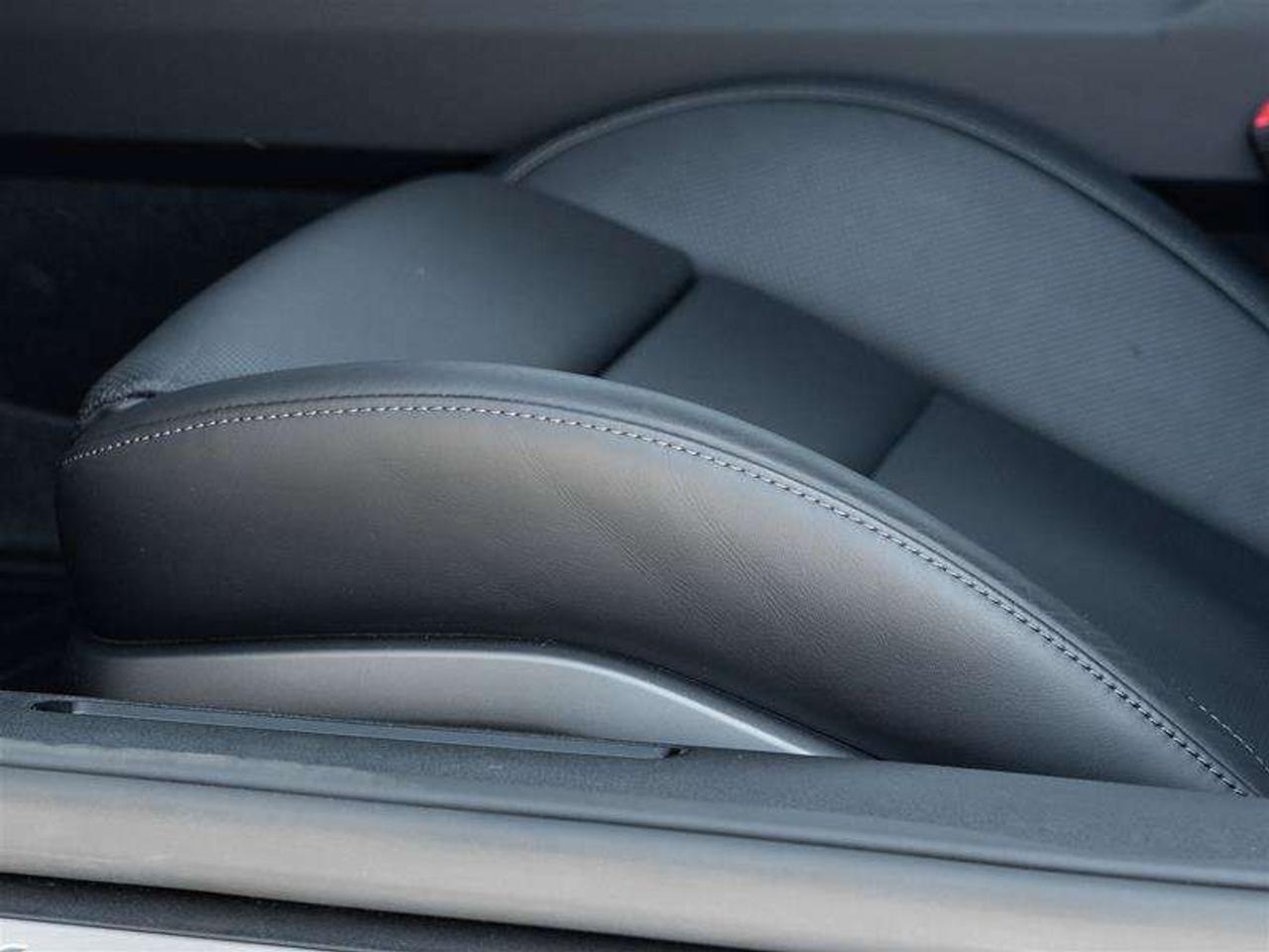2024 Porsche 911 Targa 4S Premium Pkg Sport Pkg Adaptive Sport Seats Plus (18-way) with Memory Pkg Wheels Painted in Photo