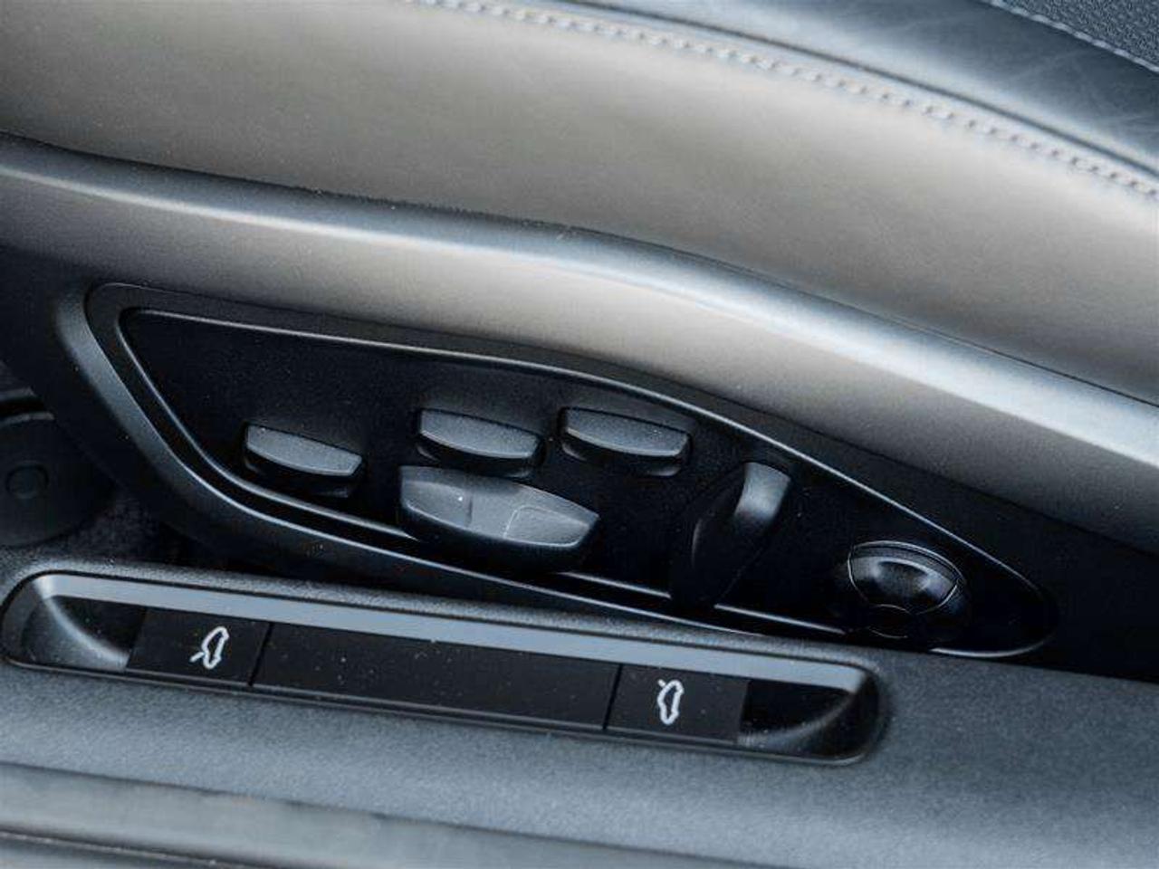 2024 Porsche 911 Targa 4S Premium Pkg Sport Pkg Adaptive Sport Seats Plus (18-way) with Memory Pkg Wheels Painted in Photo