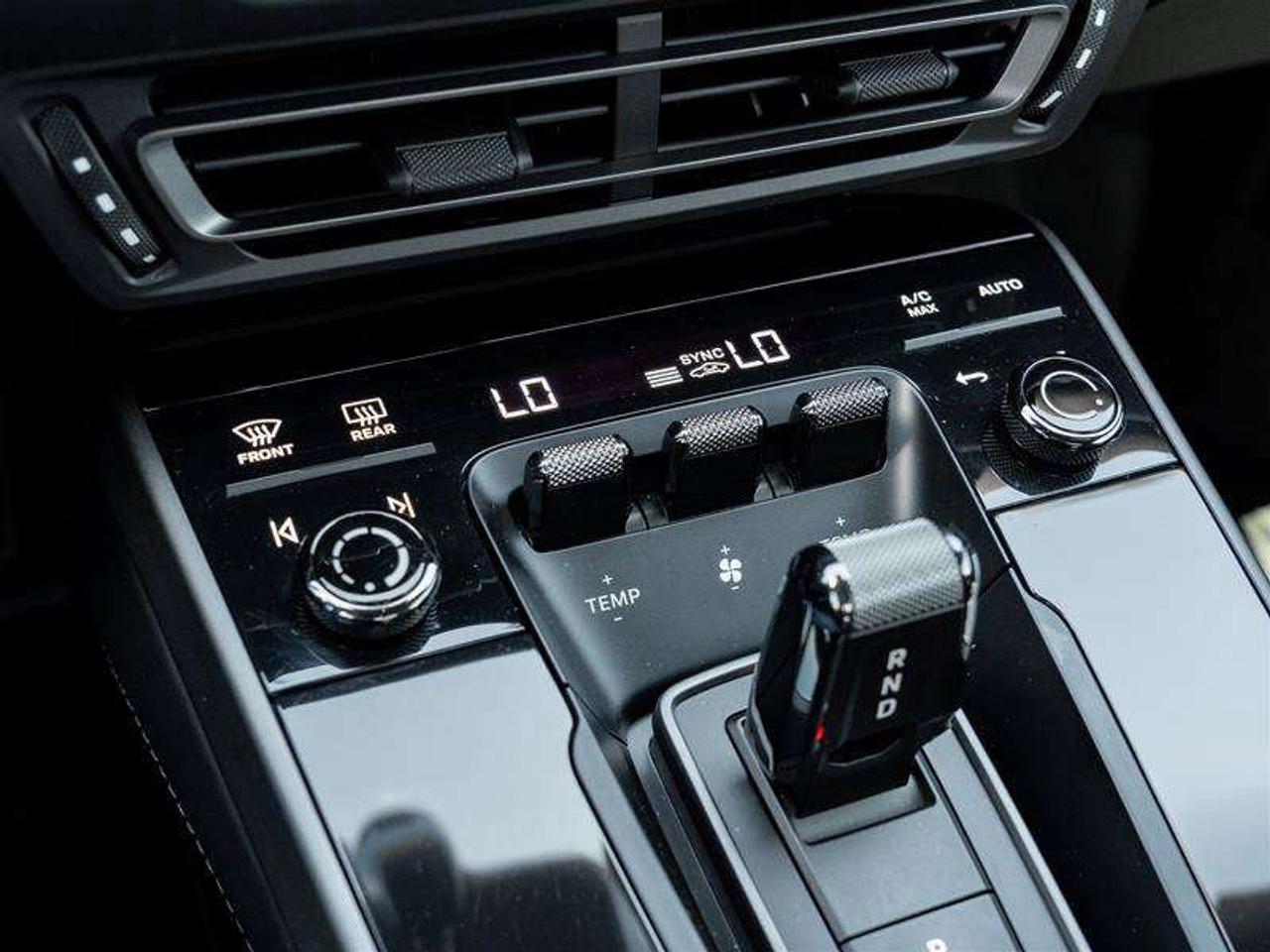 2024 Porsche 911 Targa 4S Premium Pkg Sport Pkg Adaptive Sport Seats Plus (18-way) with Memory Pkg Wheels Painted in Photo