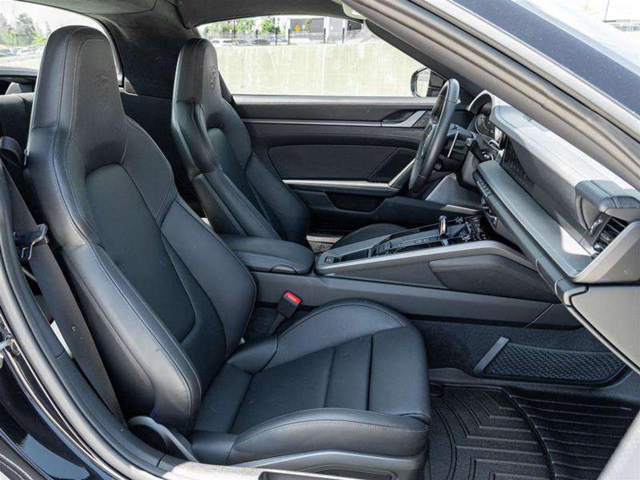 2024 Porsche 911 Targa 4S Premium Pkg Sport Pkg Adaptive Sport Seats Plus (18-way) with Memory Pkg Wheels Painted in Photo