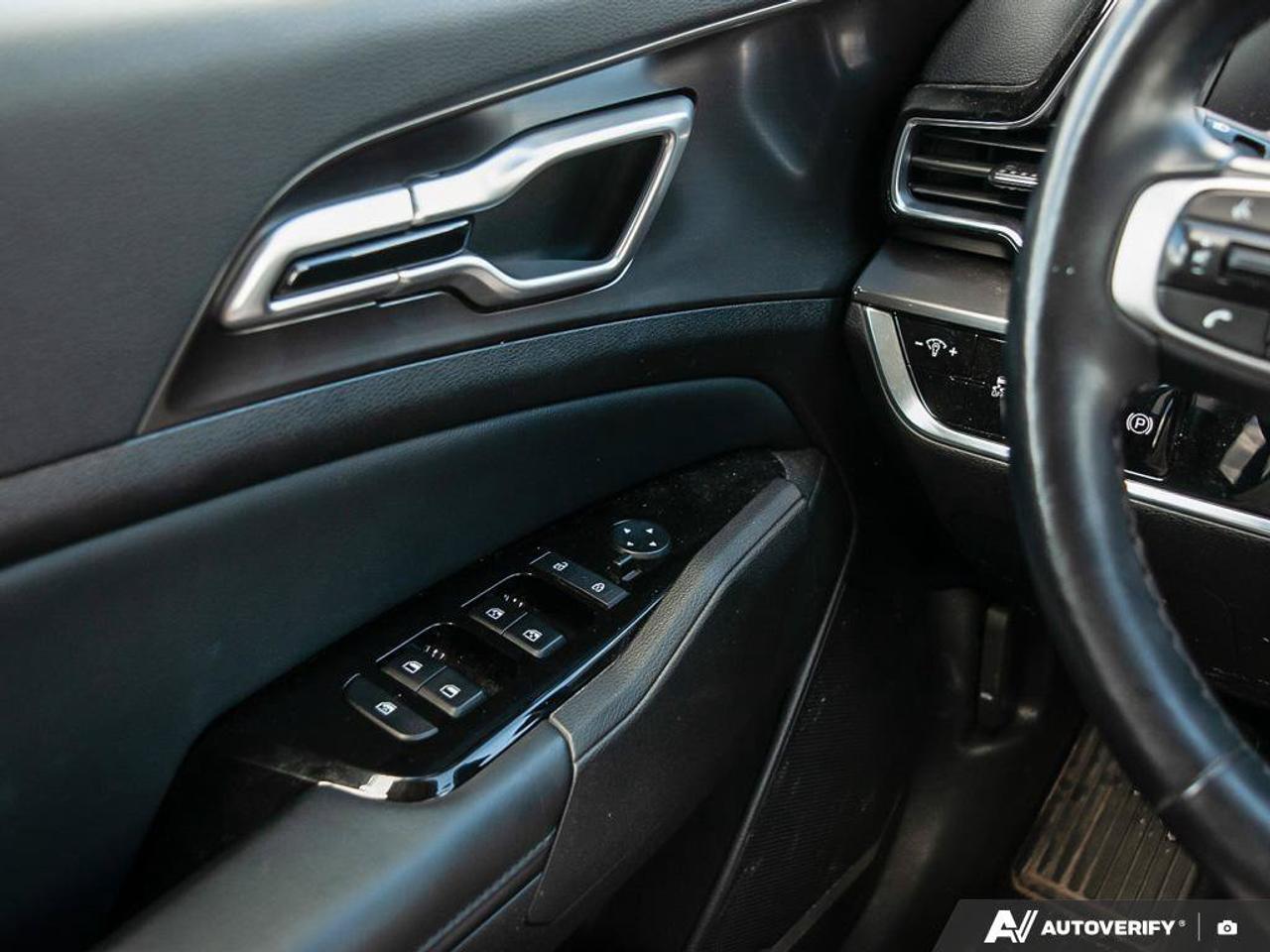 2023 Kia Sportage EX   AWD   Apple CarPlay   Heated Seats & Steering Photo