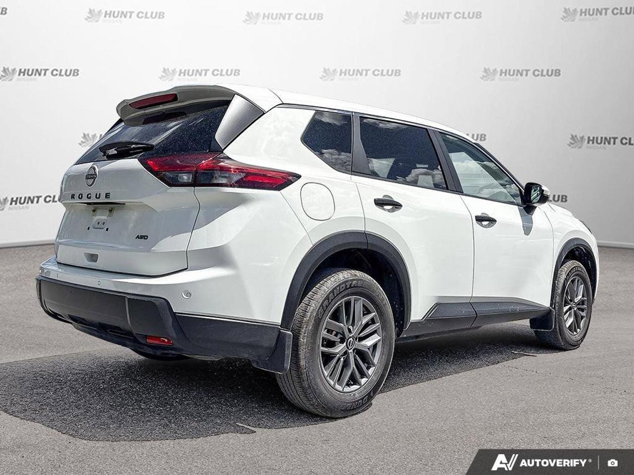 2024 Nissan Rogue S Photo