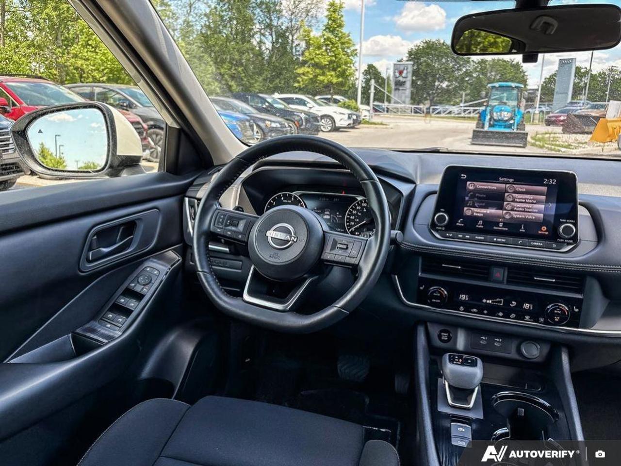 2024 Nissan Rogue S Photo