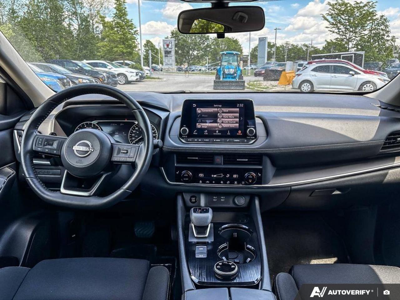 2024 Nissan Rogue S Photo