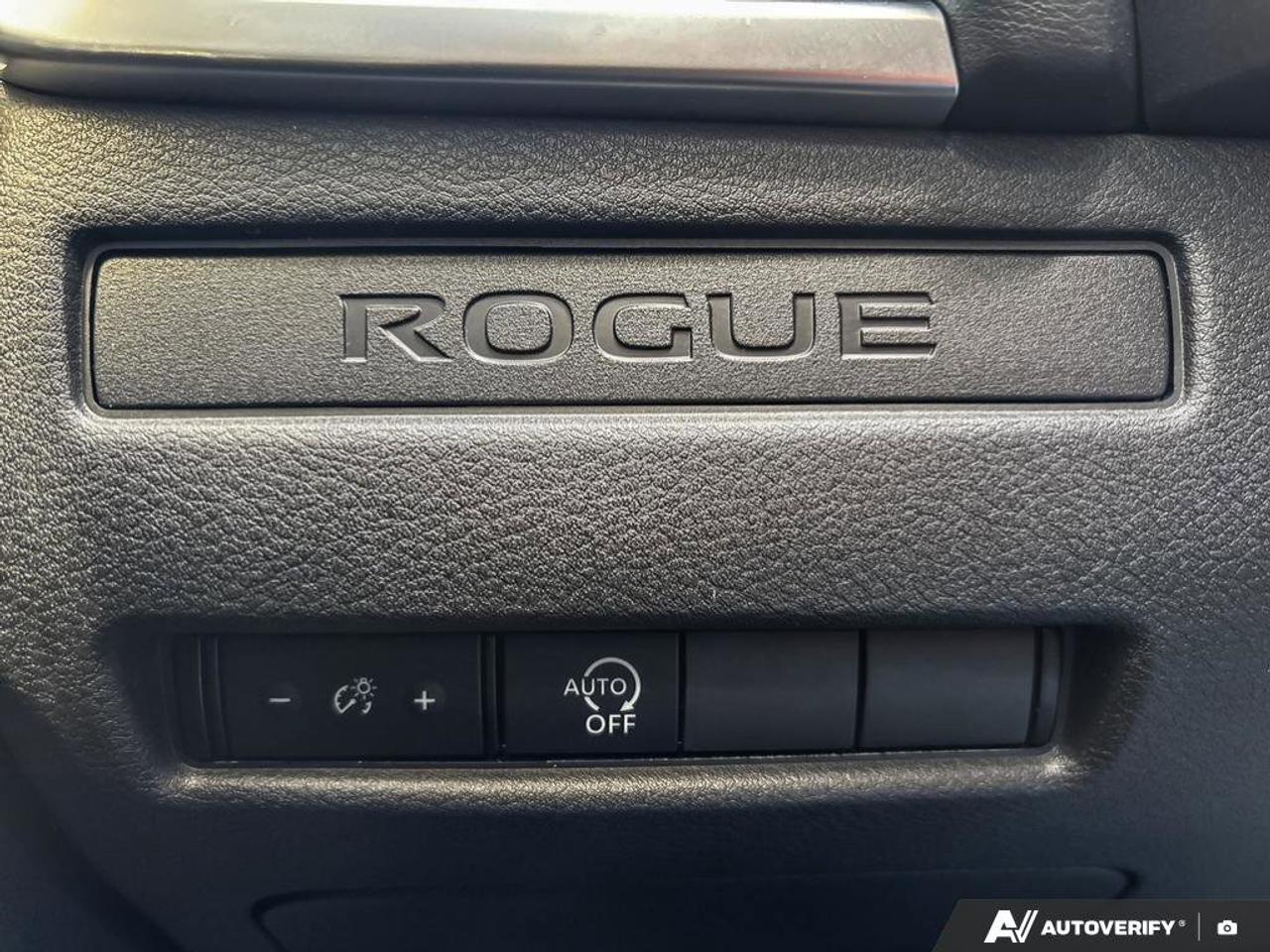 2024 Nissan Rogue S Photo