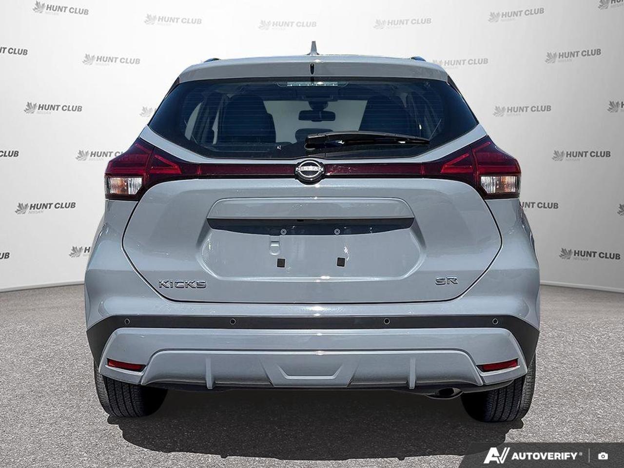 2024 Nissan Kicks SR Photo