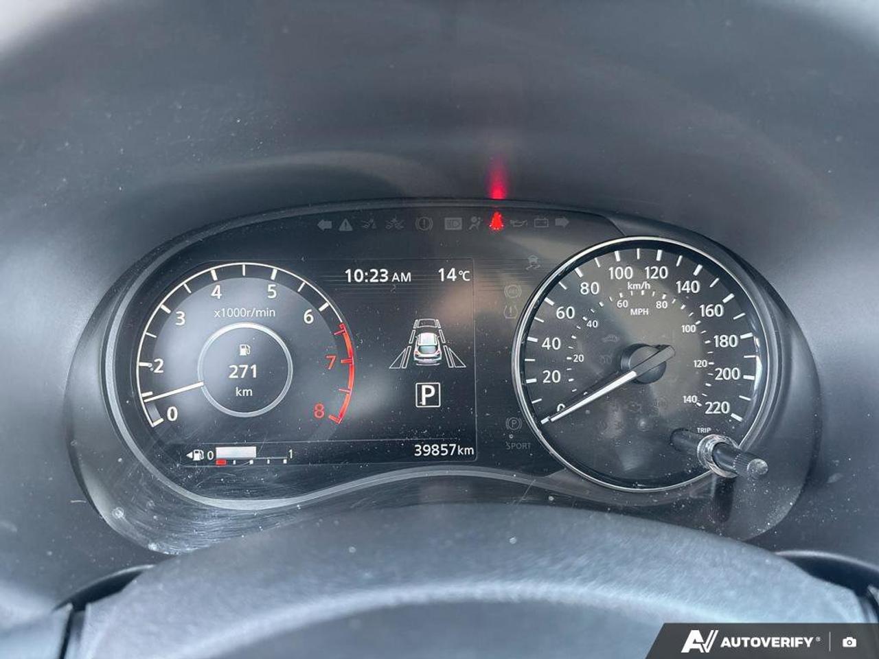 2024 Nissan Kicks SR Photo