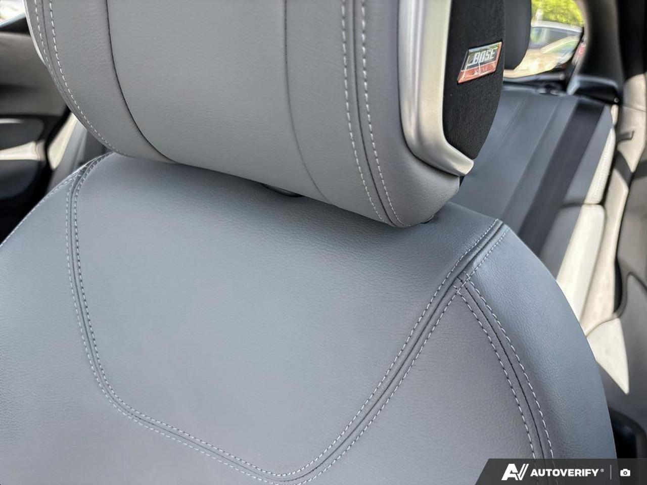 2024 Nissan Kicks SR Photo