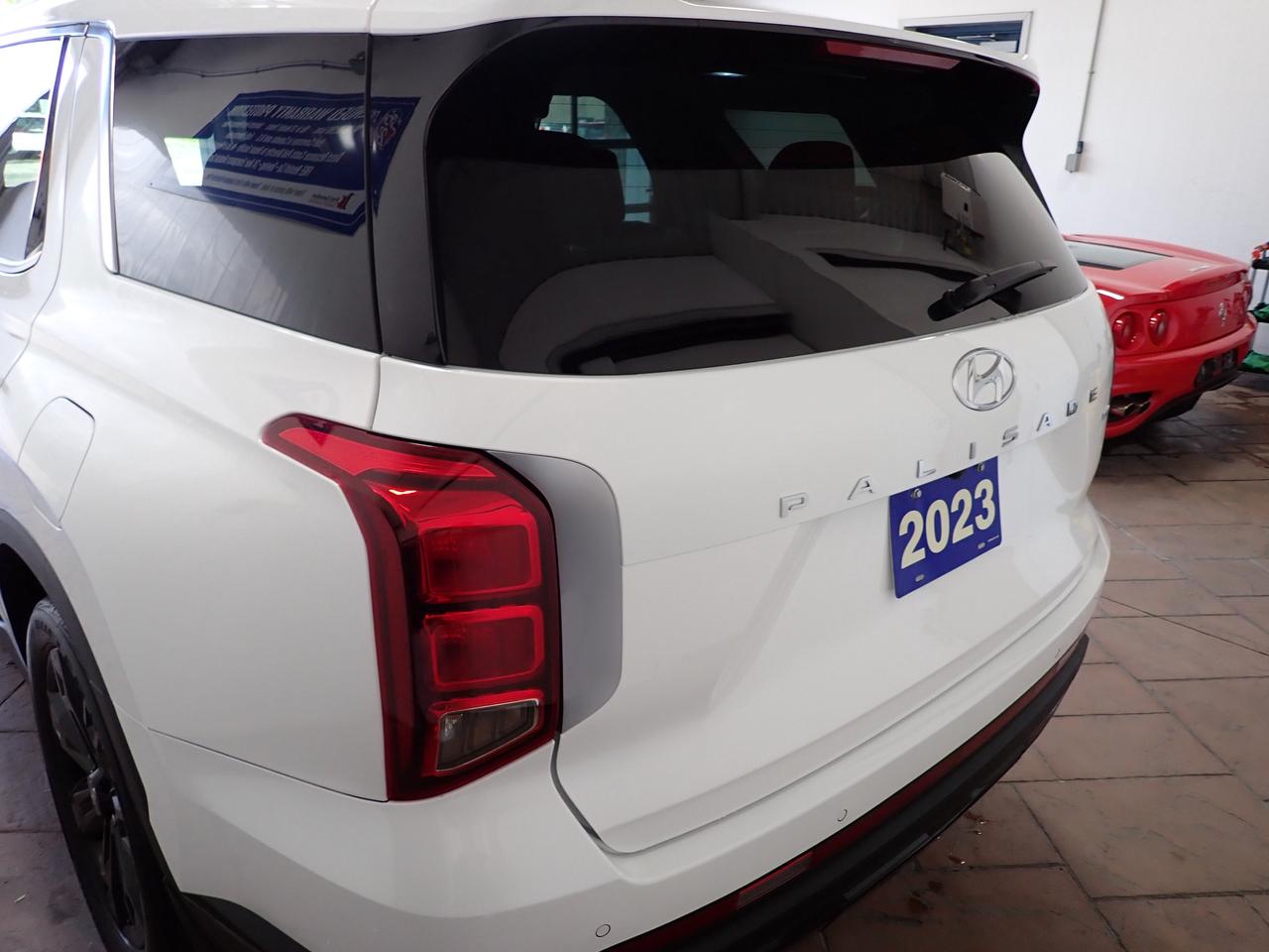 2023 Hyundai PALISADE Urban 8- PASS AWD LEATHER NAVI SUNROOF Photo