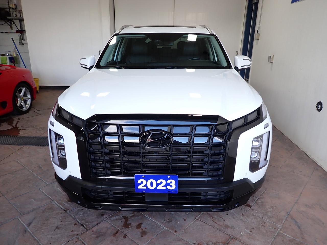 2023 Hyundai PALISADE Urban 8- PASS AWD LEATHER NAVI SUNROOF Photo