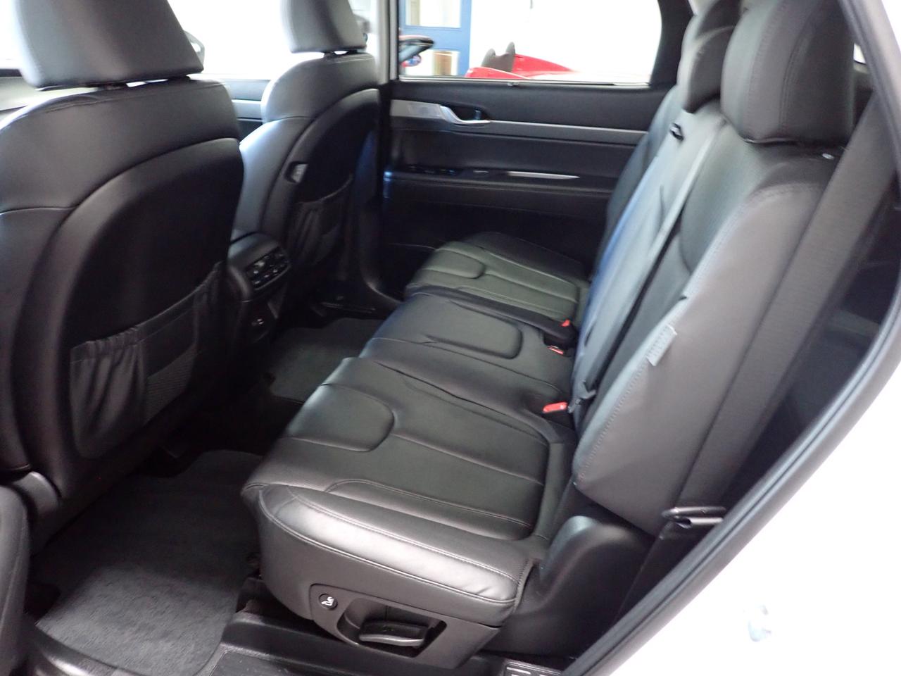 2023 Hyundai PALISADE Urban 8- PASS AWD LEATHER NAVI SUNROOF Photo