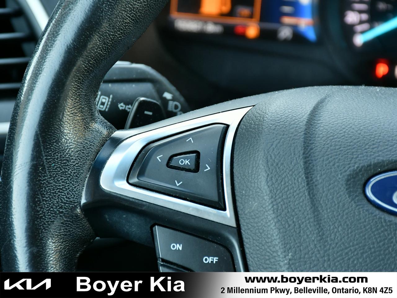 2019 Ford Edge SEL Photo