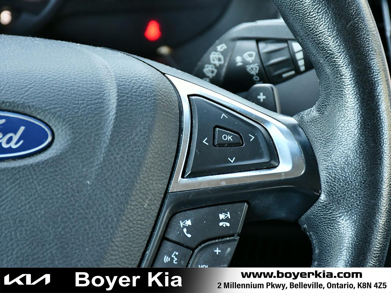 2019 Ford Edge SEL Photo