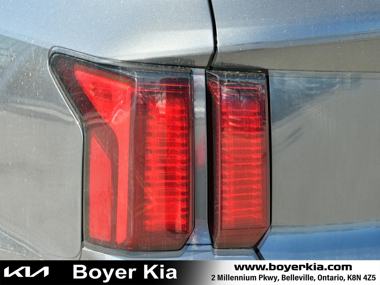 2023 Kia Sorento 2.5L LX Premium Photo