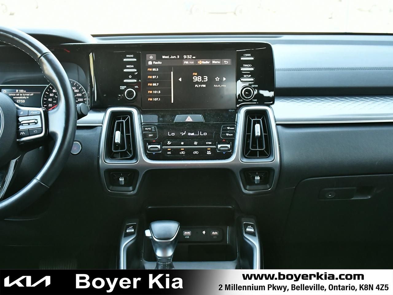 2023 Kia Sorento 2.5L LX Premium Photo