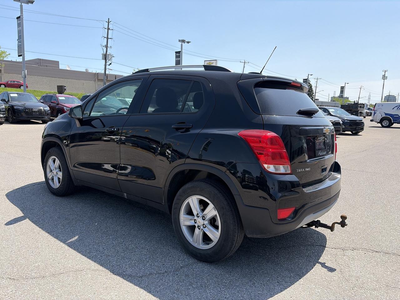 2021 Chevrolet Trax LT AWD Photo2