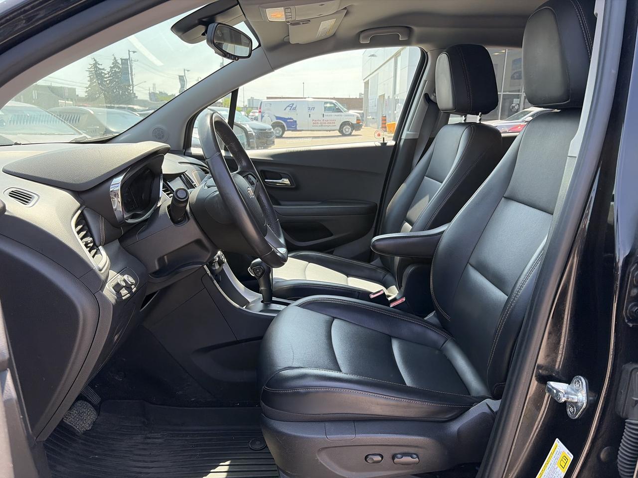 2021 Chevrolet Trax LT AWD Photo