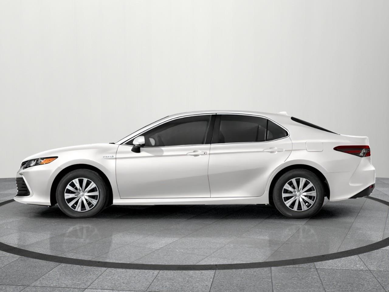 2021 Toyota Camry Hybrid LE 4dr Sedan Photo