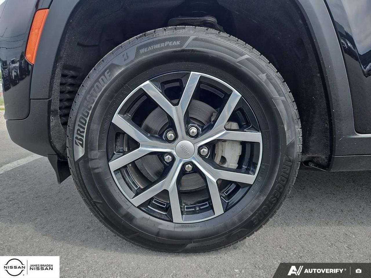 2024 Jeep Grand Cherokee LIMITED 4X4 Photo