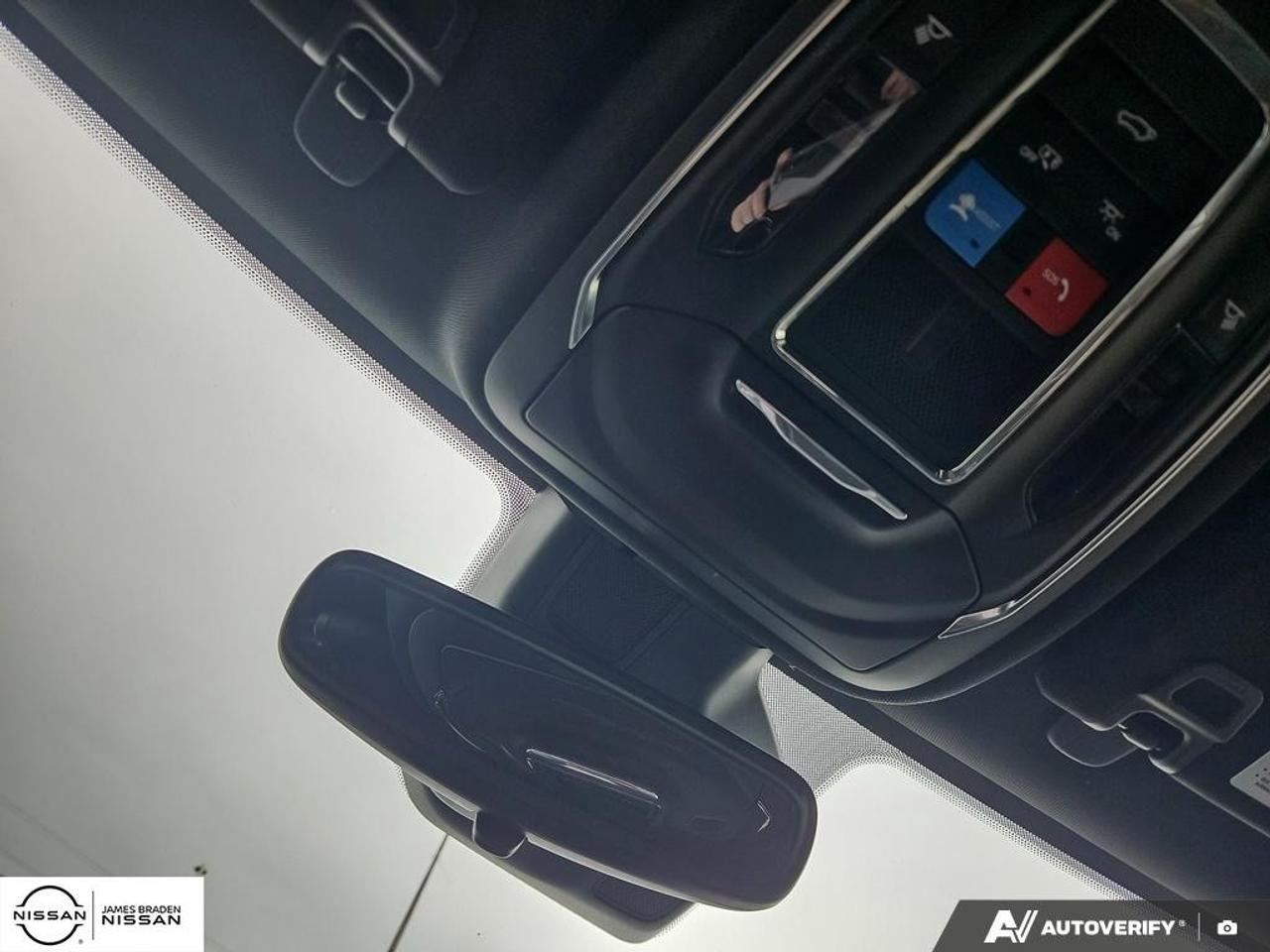 2024 Jeep Grand Cherokee LIMITED 4X4 Photo