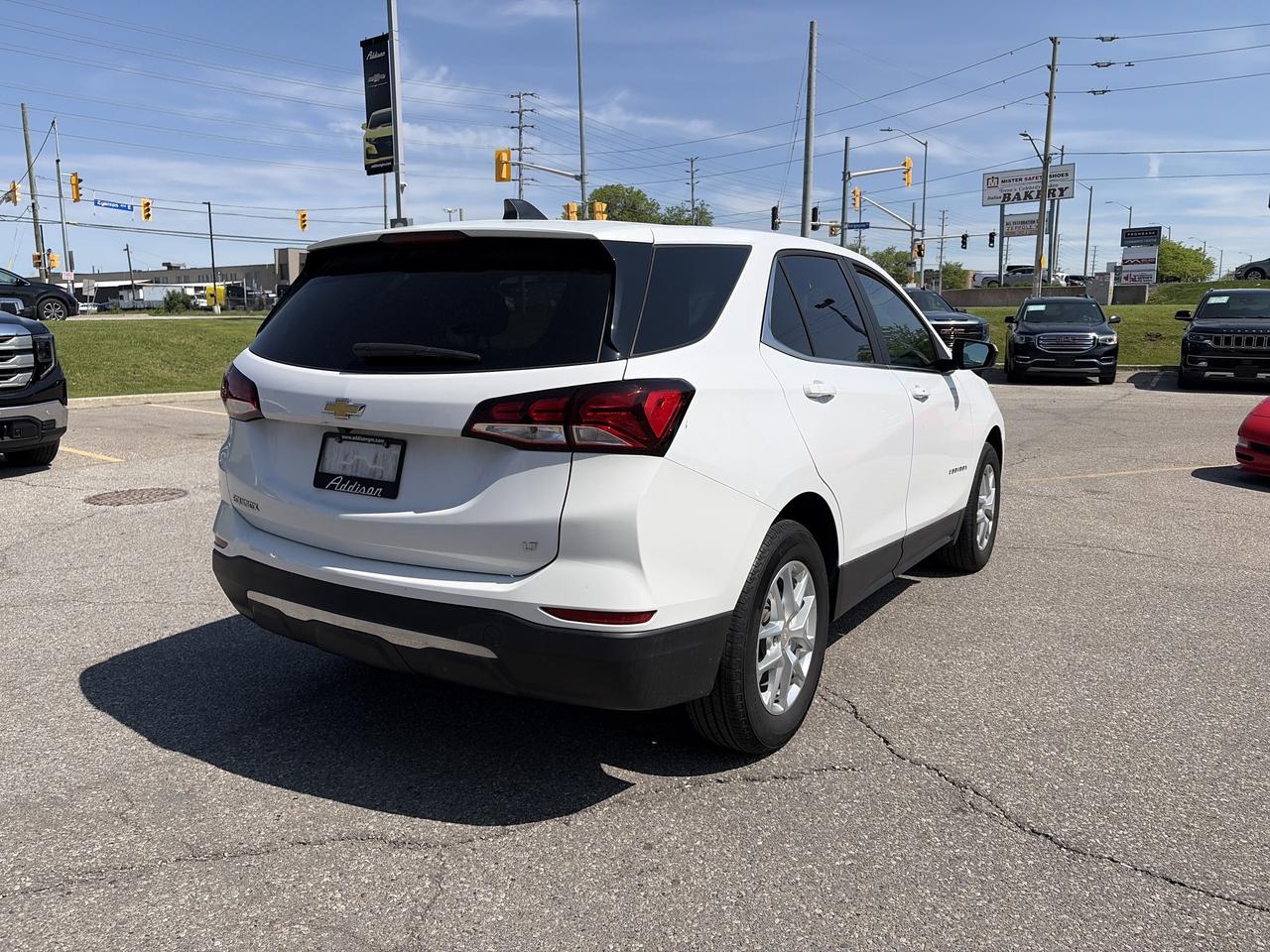 2022 Chevrolet Equinox LT 22,263 km's Photo4
