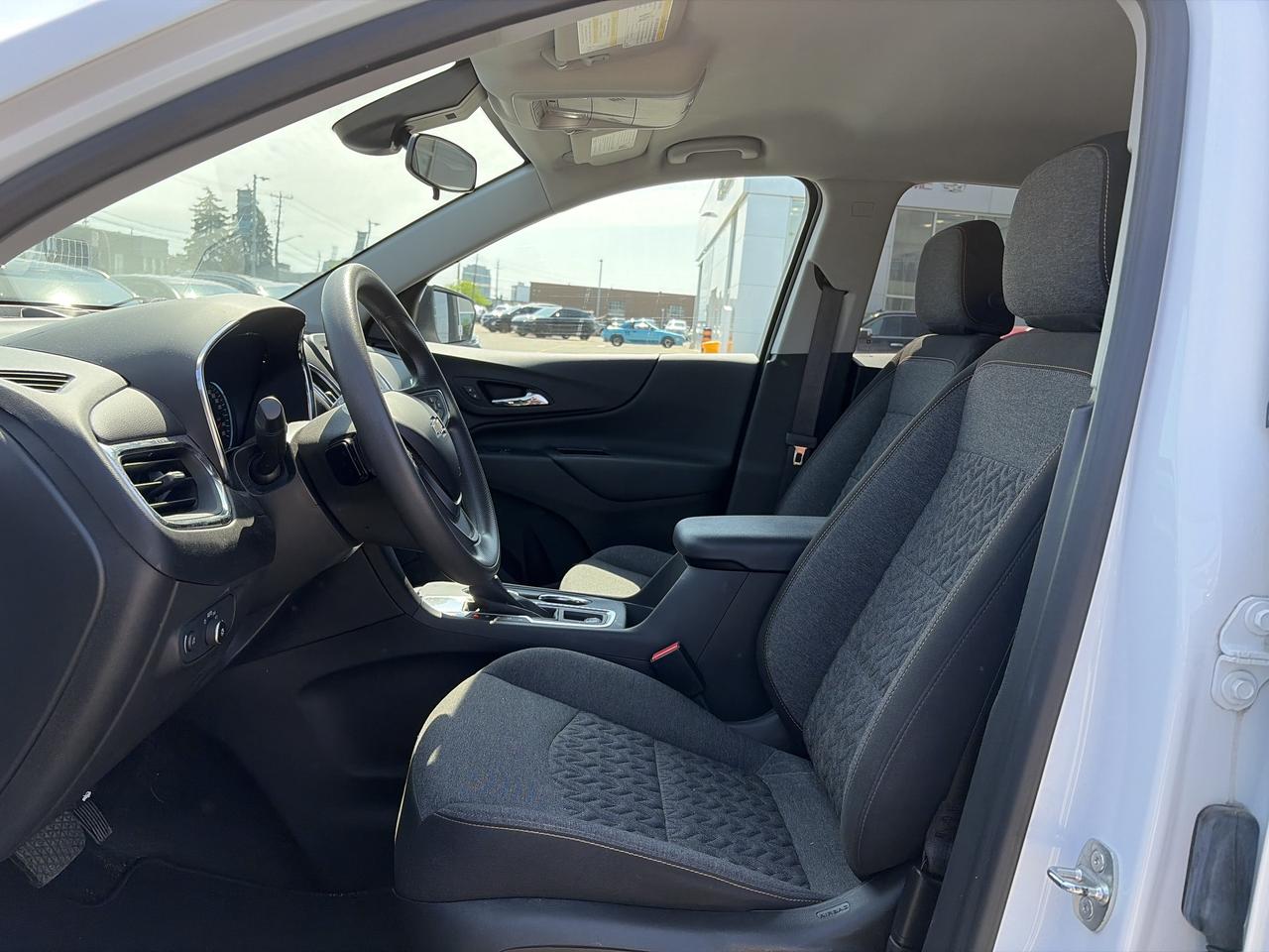 2022 Chevrolet Equinox LT 22,263 km's Photo