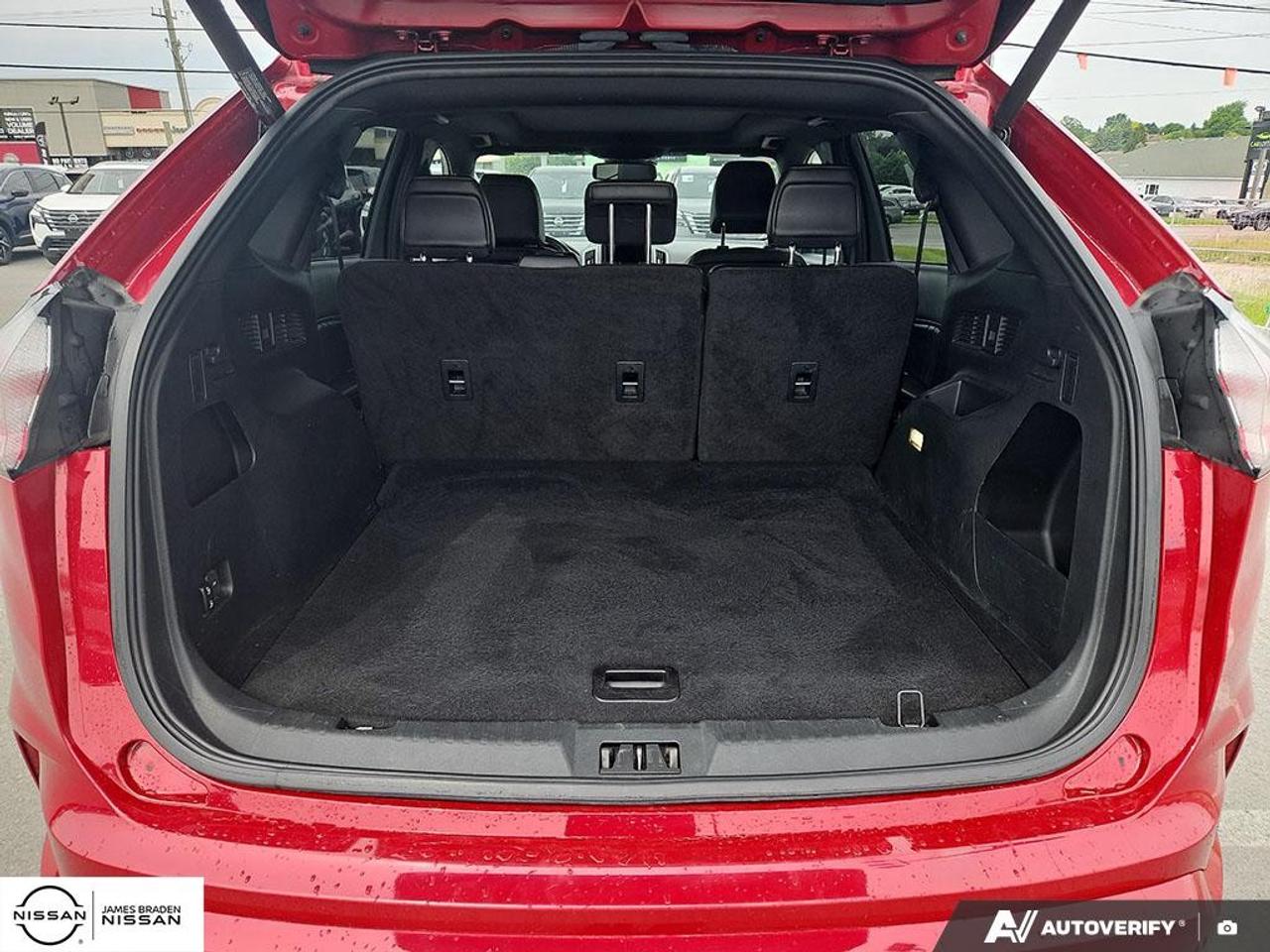 2022 Ford Edge ST Line AWD Photo